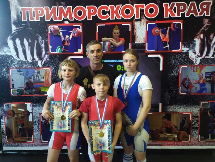 День России принёс золото и серебро юным амурским атлетам на турнире ДФО